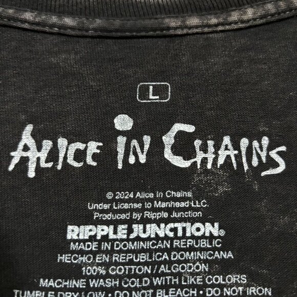 Alice In Chains Dirt Seattle WA Est 1987 Grunge Band Tee L - Picture 4 of 4